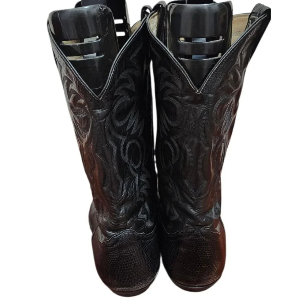 Vtg Larry Mahan Black Leather Cowboy Boots SIze 11 B, made in Texas